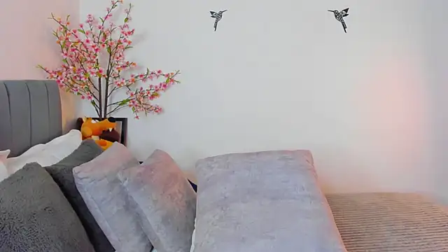 im sarah34 online show from 02.28.25