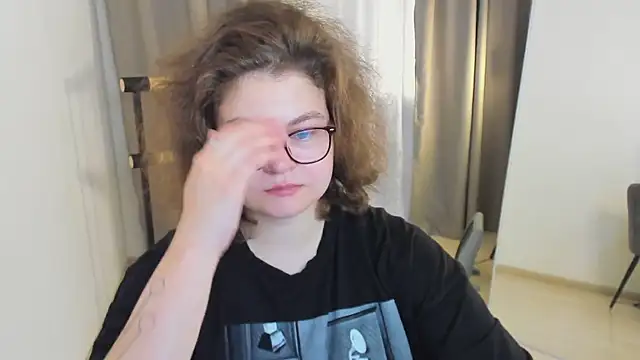 Sashy Way online show from 09.18.25