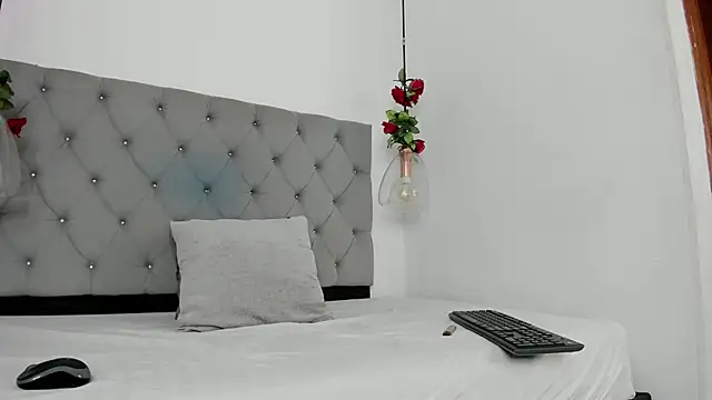 AnnPrices online show from 01.24.25