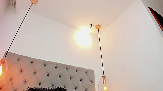 AnnPrices online show from 02.05.25