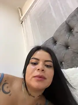 Snapshot of ivanna_rivera chatting on 03.10.25 ivanna rivera online show from 03.10.25