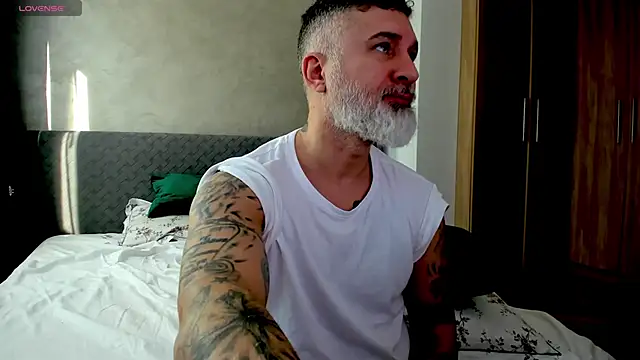 BlowMyXXL online show from 03.20.25