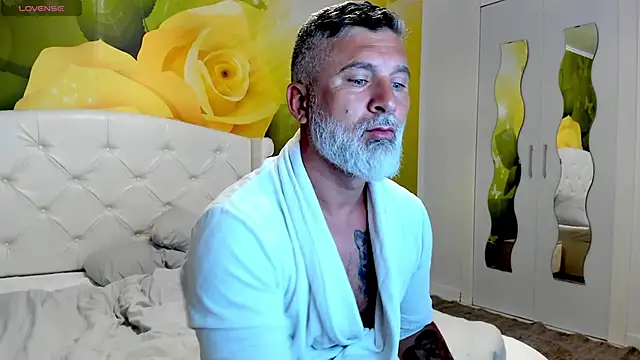 BlowMyXXL online show from 11.05.25