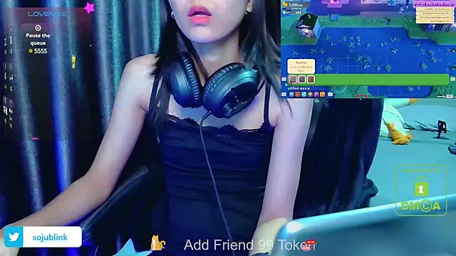 Snapshot of littlemiilk chatting on 12.30.24 littlemiilk online show from 12.30.24