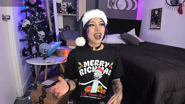 Raven Witch  online show from 12.24.24