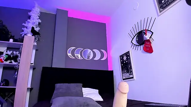 Raven Witch  online show from 01.05.25