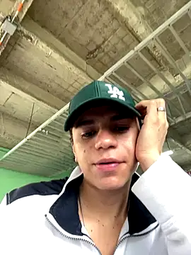 marckalexis online show from 09.18.25