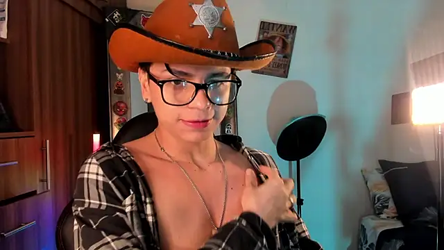 marckalexis online show from 10.15.25