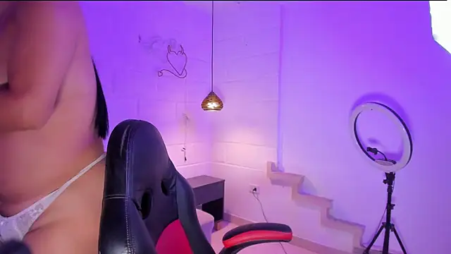 sarajhonson dl online show from 02.18.26