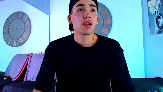 Mike 0233  online show from 12.14.24