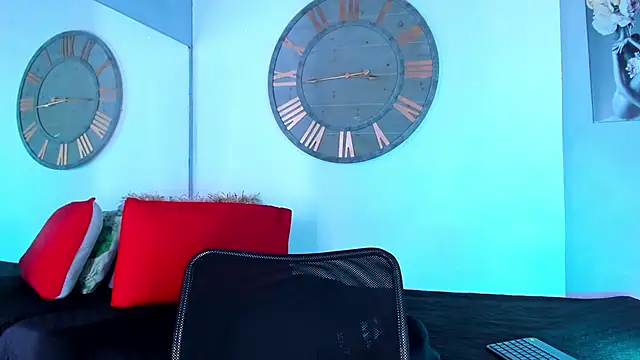 Mike 0233  online show from 12.15.24