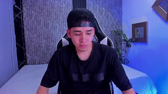 Mike 0233  online show from 10.15.25