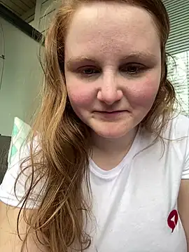 Snapshot of GingerSnap33 chatting on 02.23.25 GingerSnap33 online show from 02.23.25