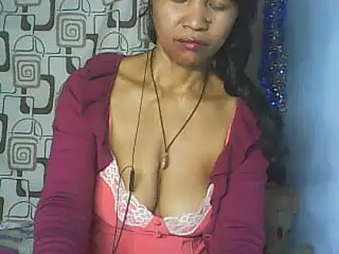 Snapshot of nene_belle chatting on 03.12.26 nene belle online show from 03.12.26