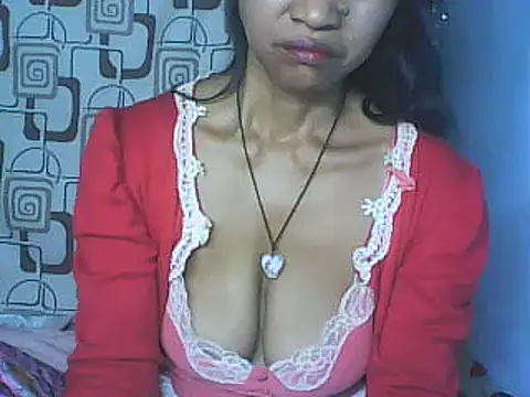 Snapshot of nene_belle chatting on 05.06.26 nene belle online show from 05.06.26