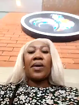 Puneee Lucee online show from 02.14.25