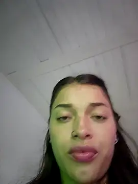 Roxana fer online show from 09.15.25