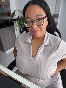 XMara online show from 04.17.26