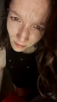 Snapshot of Lucy_cole chatting on 12.15.24 Lucy cole online show from 12.15.24