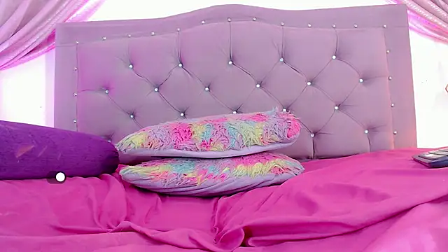 SexyJuliii21 online show from 01.10.25