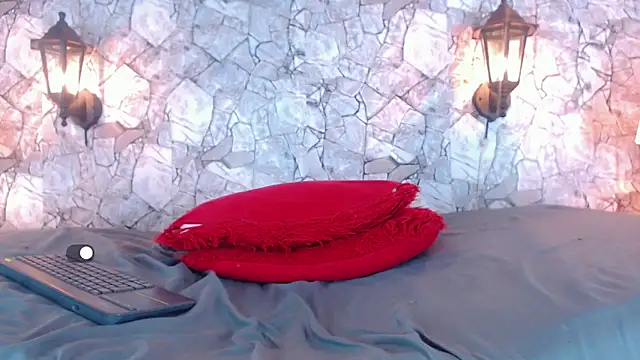 SexyJuliii21 online show from 01.12.25