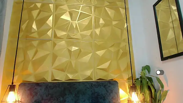 SexyJuliii21 online show from 02.06.25