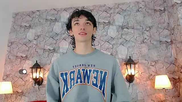 SexyJuliii21 online show from 02.18.25