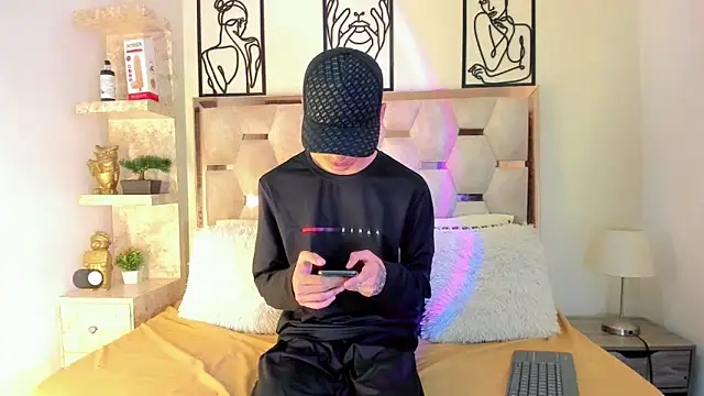 SexyJuliii21 online show from 09.25.25