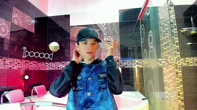 SexyJuliii21 online show from 10.30.25