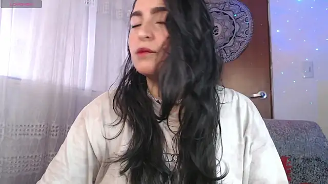 Snapshot of Marci_owo chatting on 10.05.25 Marci owo online show from 10.05.25