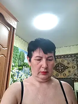 Snapshot of NicoleOlla chatting on 12.28.24 NicoleOlla online show from 12.28.24