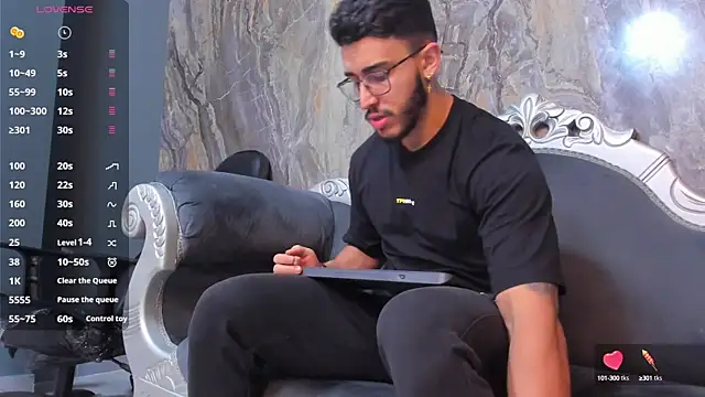 Liam Kleiin online show from 02.20.25