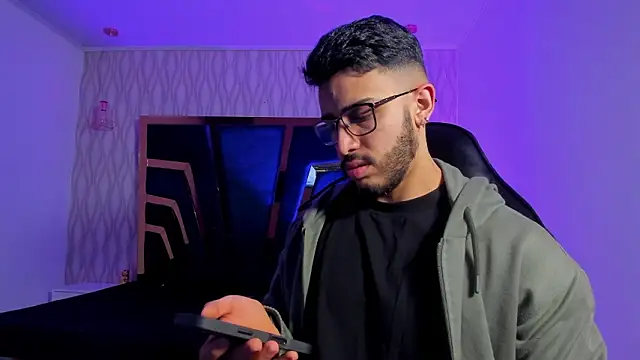 Liam Kleiin online show from 03.26.26