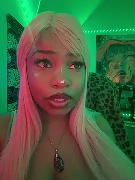 lovekaylaa online show from 11.30.25