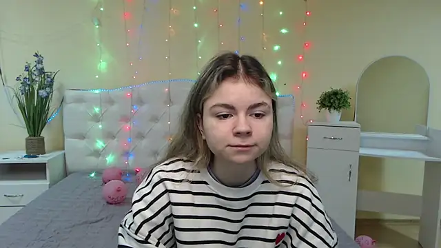 TinaRedly online show from 01.23.25