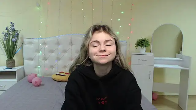 TinaRedly online show from 01.29.25