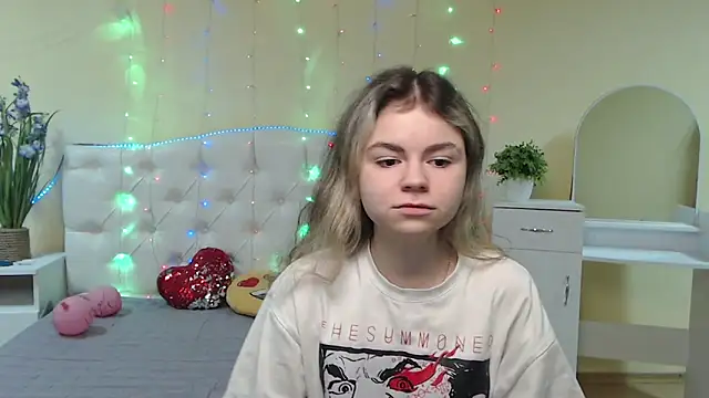 TinaRedly online show from 02.02.25