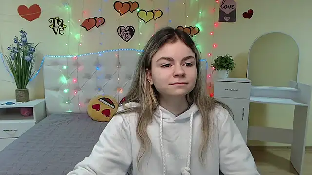 TinaRedly online show from 03.03.25