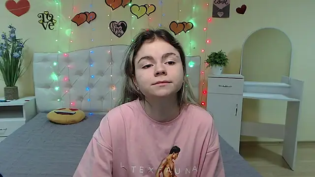 TinaRedly online show from 03.08.25