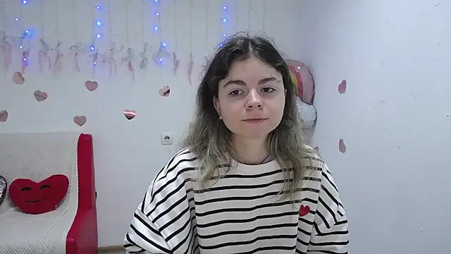 TinaRedly online show from 09.21.25