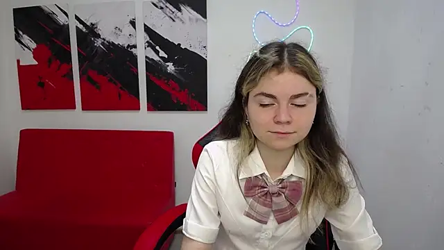 TinaRedly online show from 07.03.26