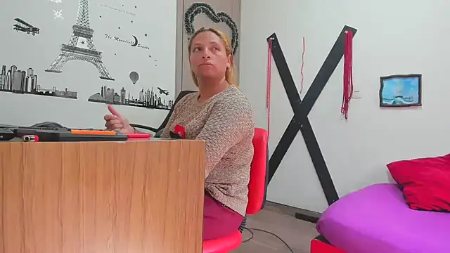 hotandfierylatinos2023 online show from 01.14.25