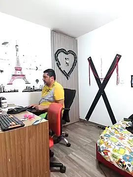 hotandfierylatinos2023 online show from 03.06.25