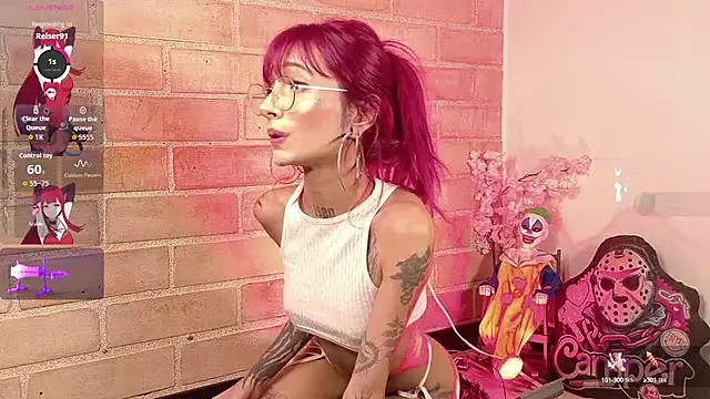 Snapshot of Abbeey chatting on 09.18.25 Abbeey online show from 09.18.25