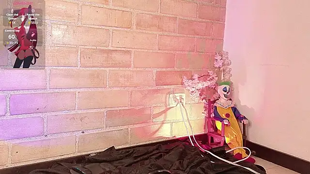 Snapshot of Abbeey chatting on 10.27.25 Abbeey online show from 10.27.25