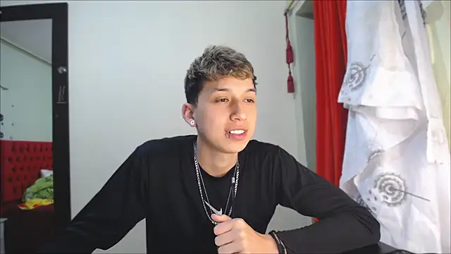  Thomas hot  online show from 12.18.24