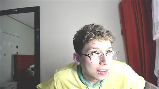  Thomas hot  online show from 12.22.24