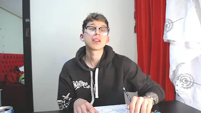  Thomas hot  online show from 12.24.24