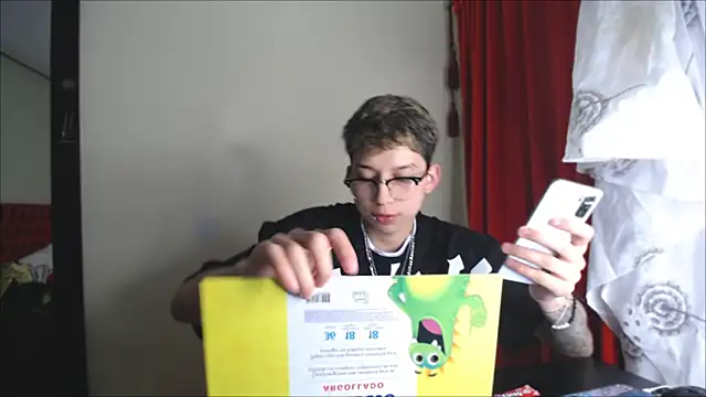  Thomas hot  online show from 12.27.24