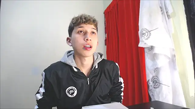  Thomas hot  online show from 01.20.25